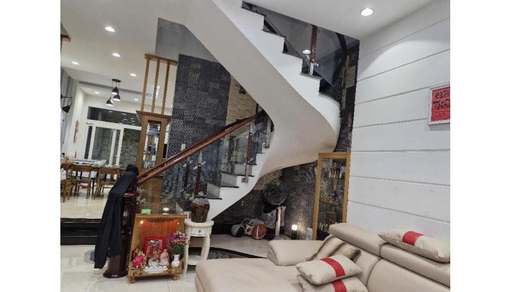 Cực Hiếm! Nhà 7m Mặt Tiền, Linh Chiểu - Giá Chỉ 7,8Tỷ, Sổ Hồng Chính Chủ